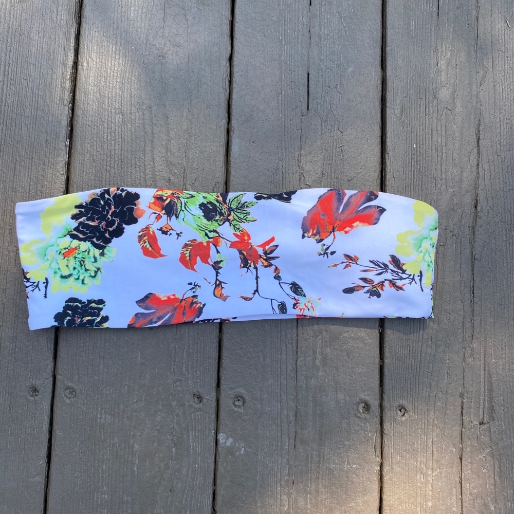 Floral bandeau bikini top